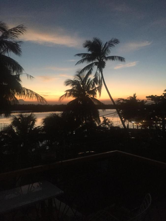 Coral Riverside Homestay & Hostel 会安 外观 照片