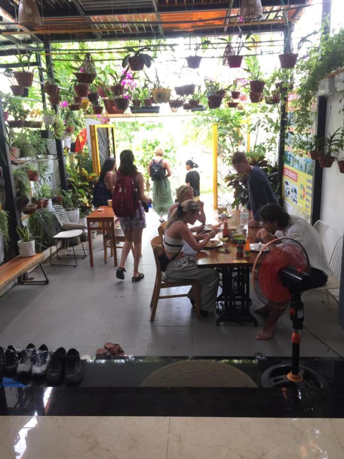 Coral Riverside Homestay & Hostel 会安 外观 照片