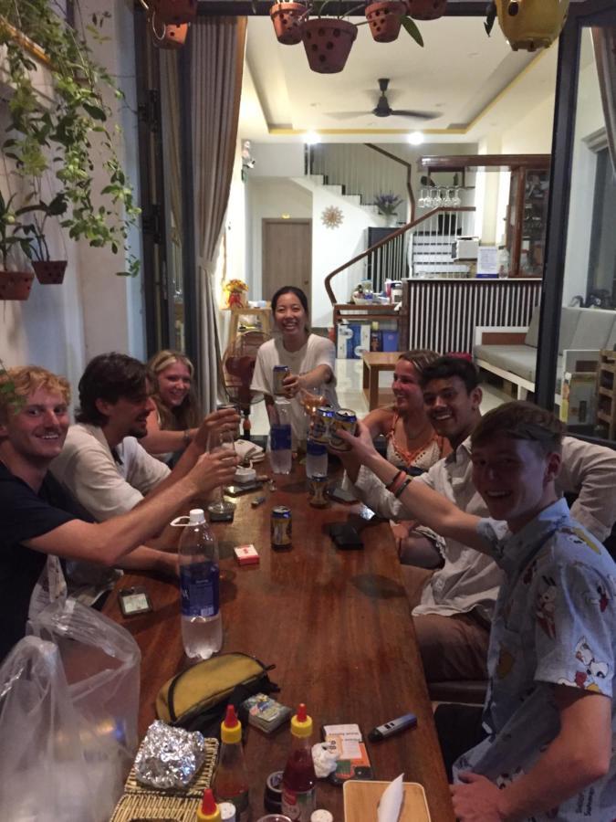 Coral Riverside Homestay & Hostel 会安 外观 照片