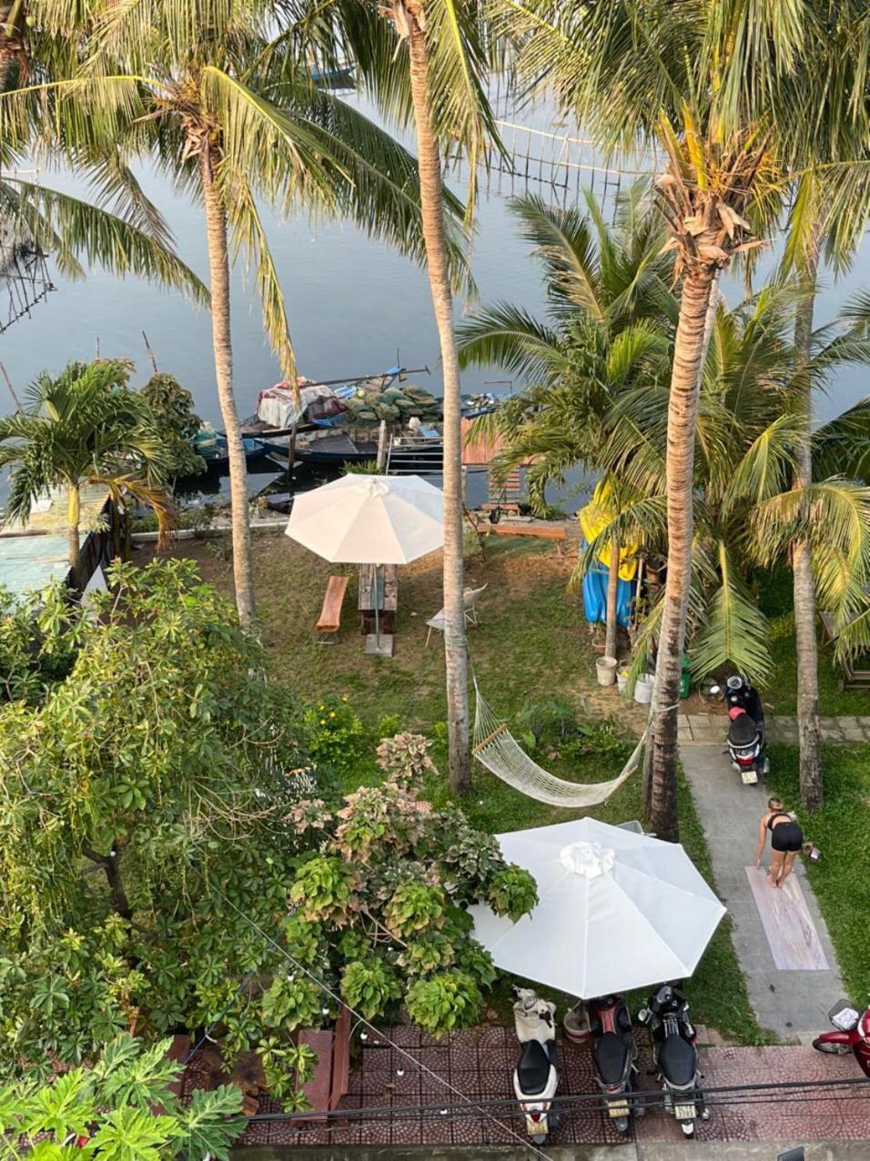 Coral Riverside Homestay & Hostel 会安 外观 照片