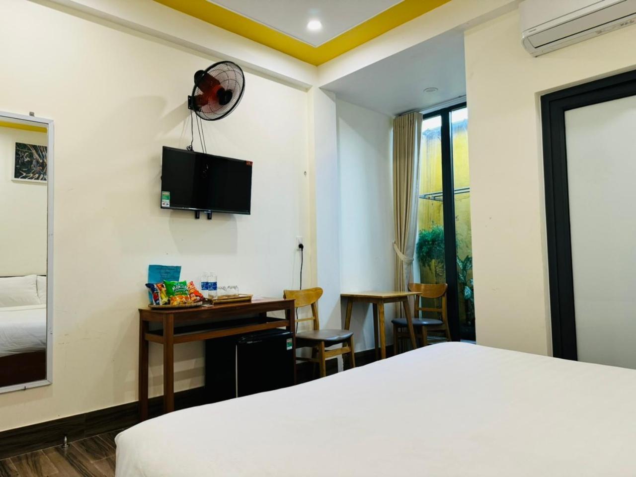 Coral Riverside Homestay & Hostel 会安 外观 照片