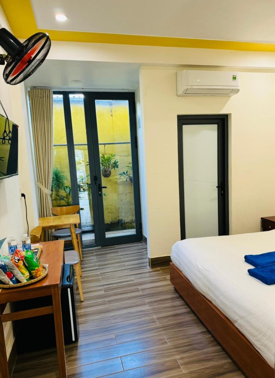 Coral Riverside Homestay & Hostel 会安 外观 照片